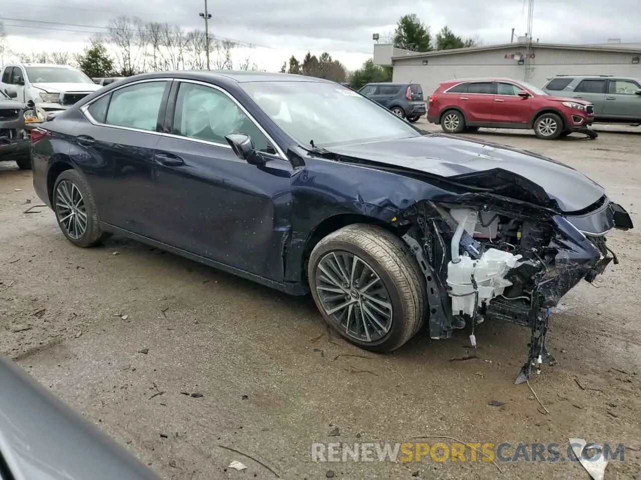 4 Photograph of a damaged car 58ADA1C14RU037331 LEXUS ES300 2024