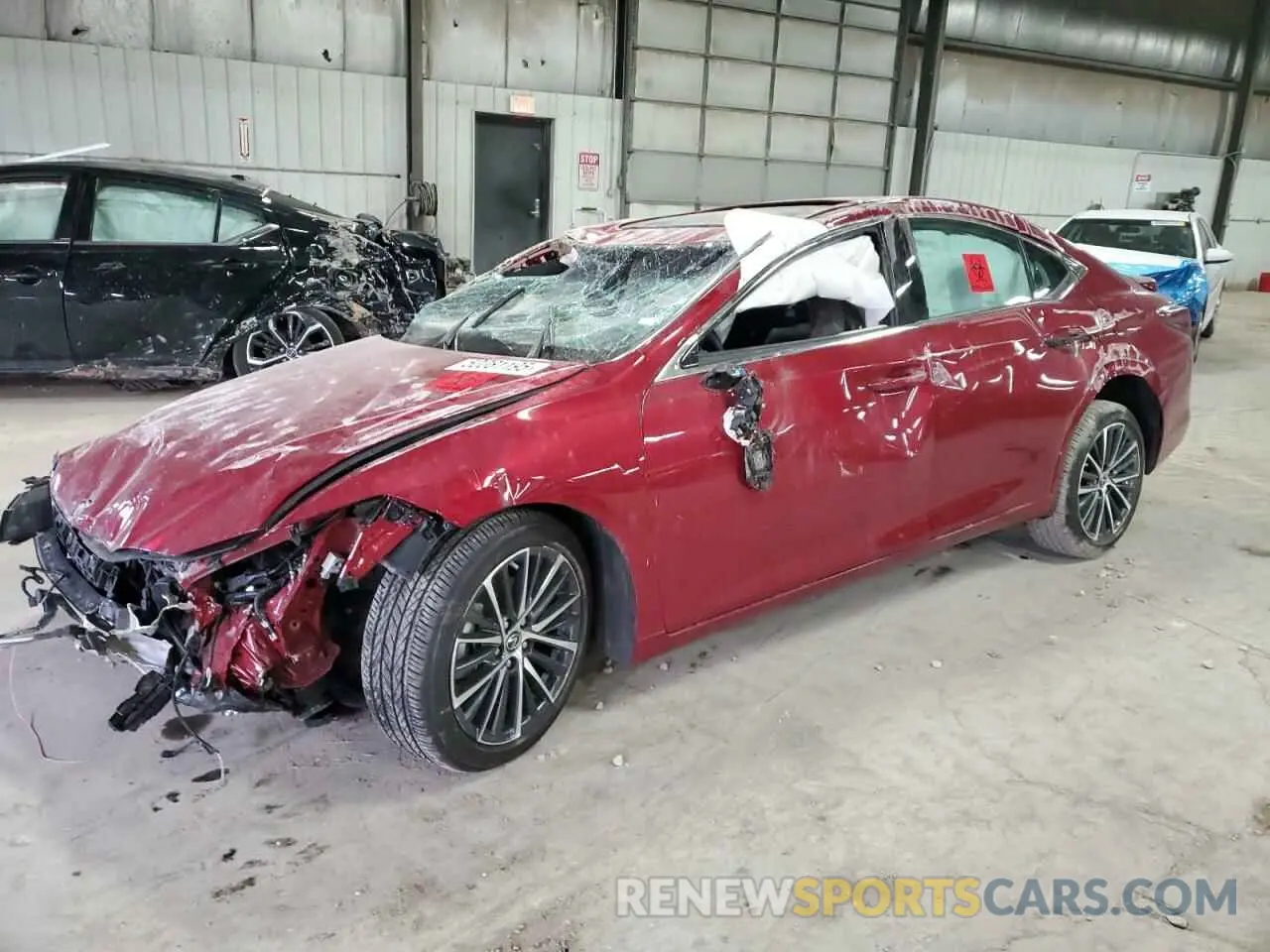 1 Photograph of a damaged car 58ADA1C15RU039931 LEXUS ES300 2024