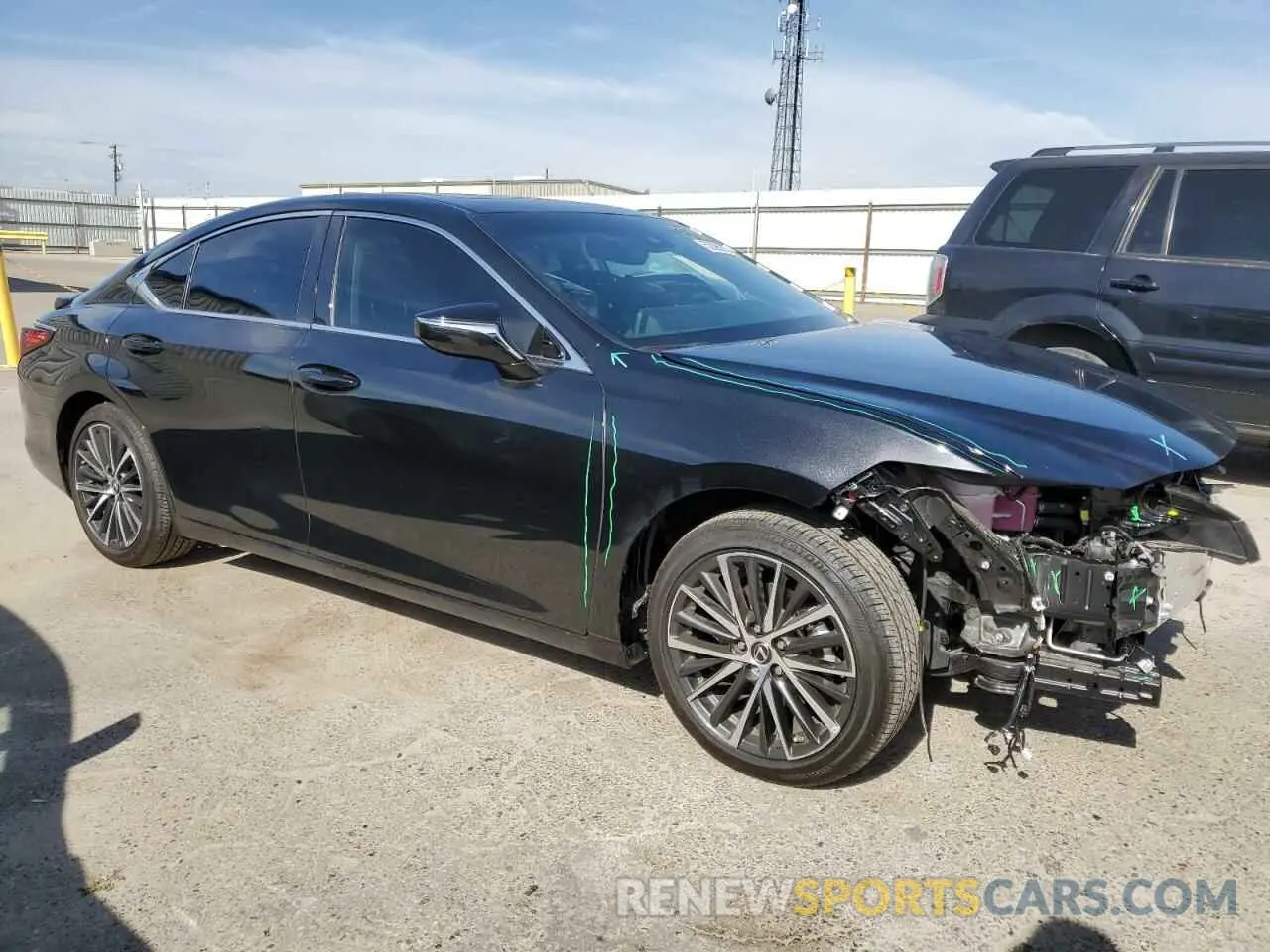 4 Photograph of a damaged car 58ADA1C16RU047309 LEXUS ES300 2024