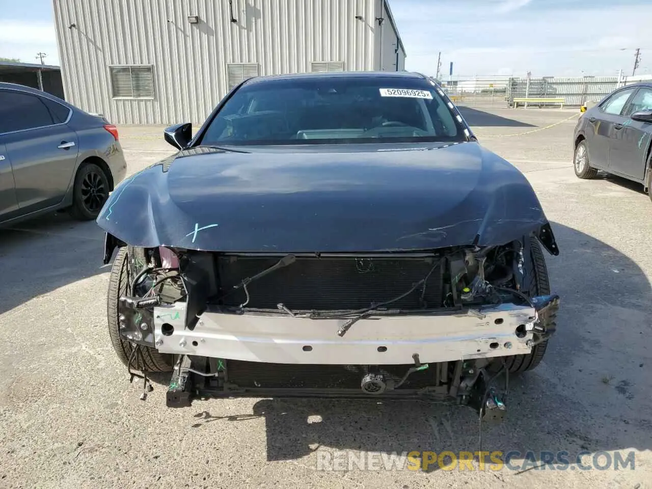 5 Photograph of a damaged car 58ADA1C16RU047309 LEXUS ES300 2024