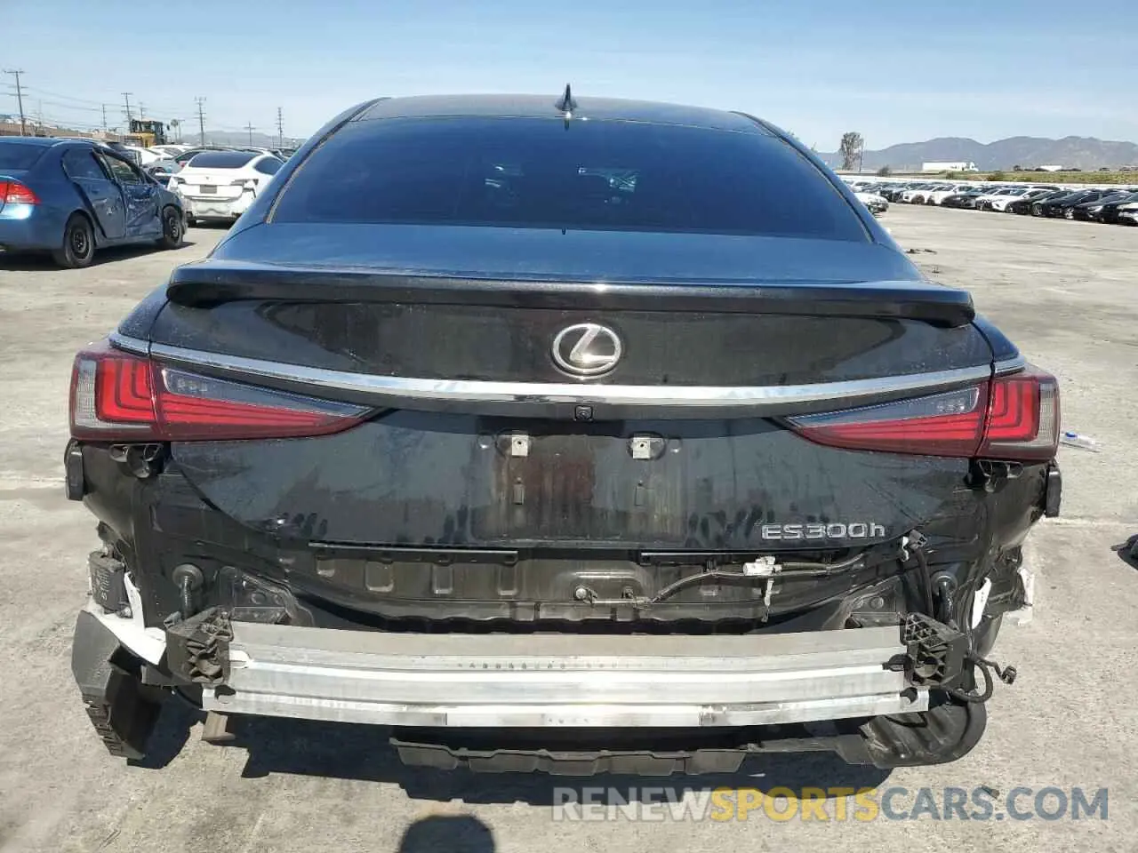6 Photograph of a damaged car 58ADA1C16RU049206 LEXUS ES300 2024