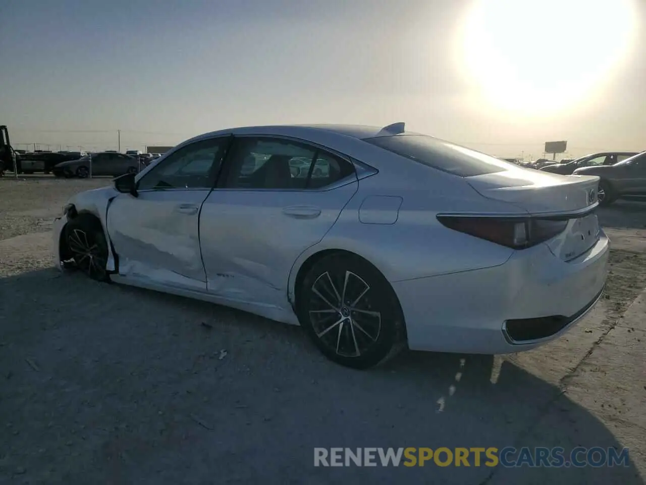 2 Photograph of a damaged car 58ADA1C1XRU040721 LEXUS ES300 2024