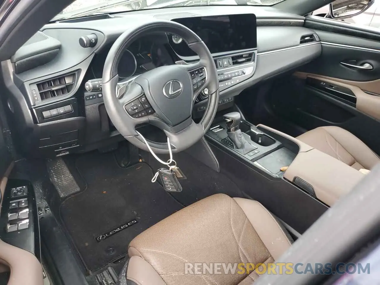 8 Photograph of a damaged car 58AEA1C19RU052928 LEXUS ES300 2024