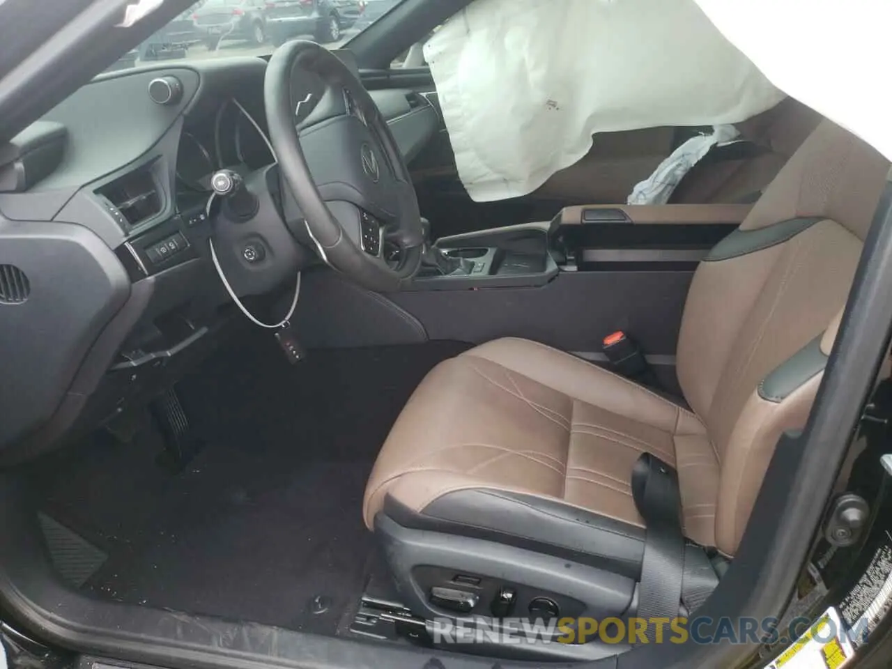 7 Photograph of a damaged car 58AFA1C13RU052086 LEXUS ES300 2024