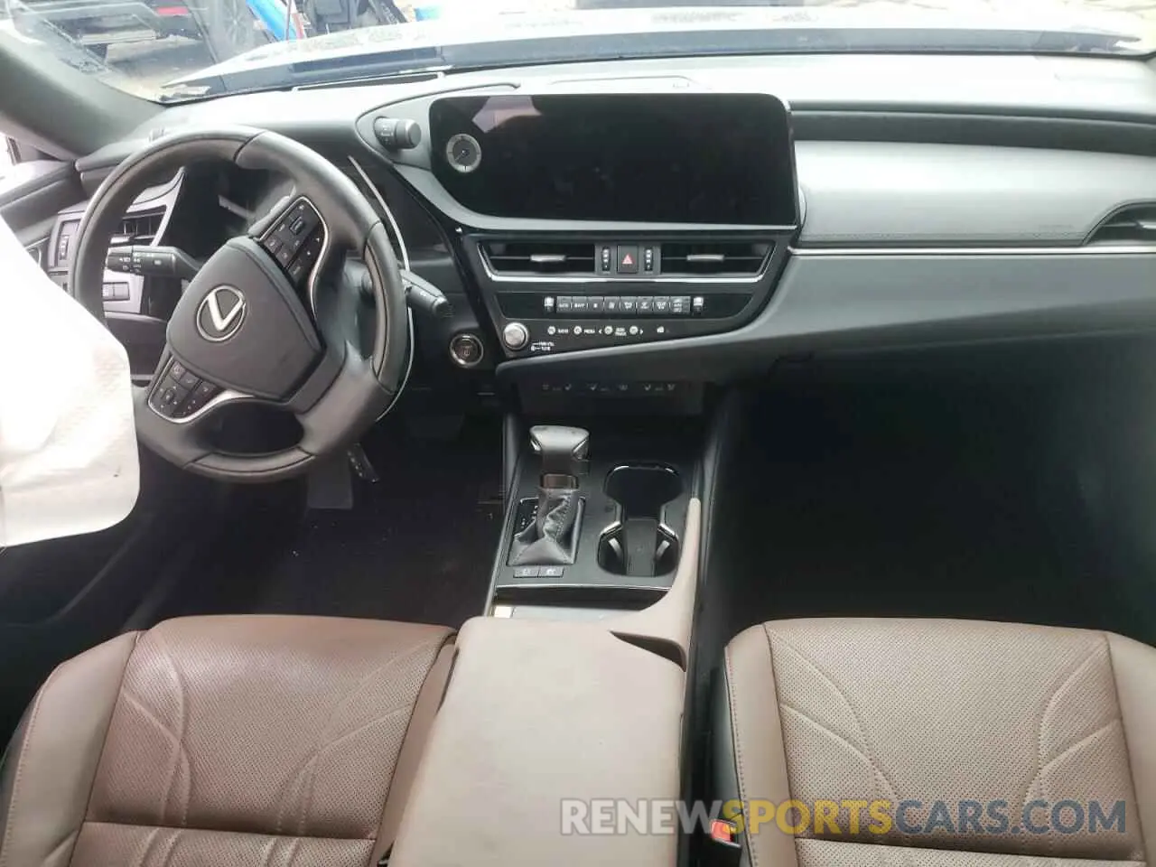 8 Photograph of a damaged car 58AFA1C13RU052086 LEXUS ES300 2024