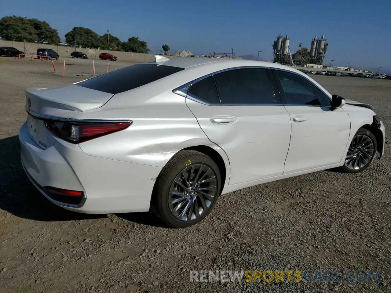 3 Photograph of a damaged car 58AFA1C1XRU042400 LEXUS ES300 2024