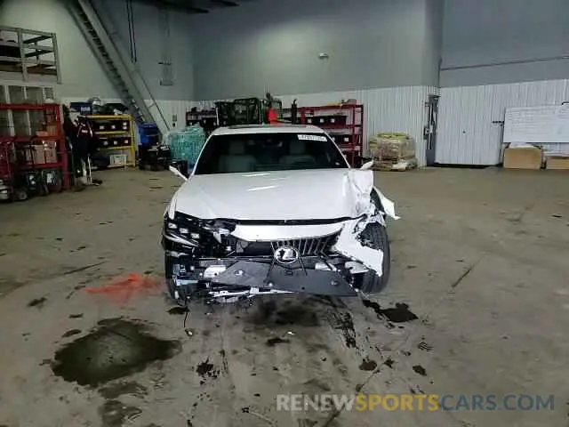 11 Photograph of a damaged car 58AFA1C11SU057633 LEXUS ES300 2025