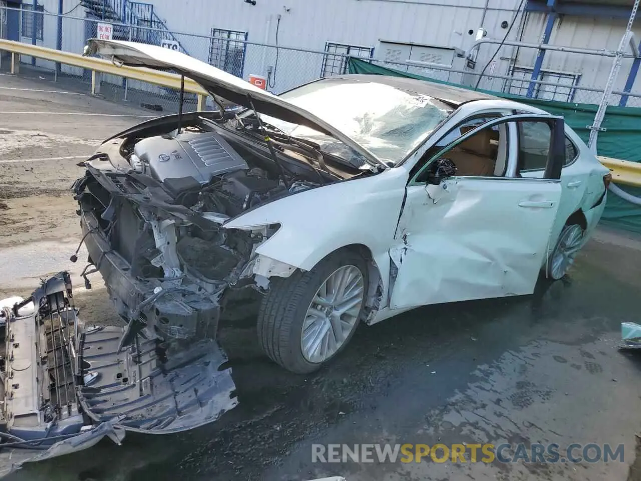 1 Photograph of a damaged car 58ABK1GG5HU078701 LEXUS ES350 2017