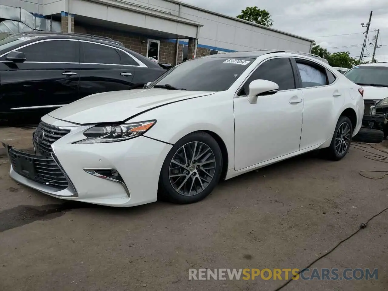 1 Photograph of a damaged car 58ABK1GGXHU065720 LEXUS ES350 2017