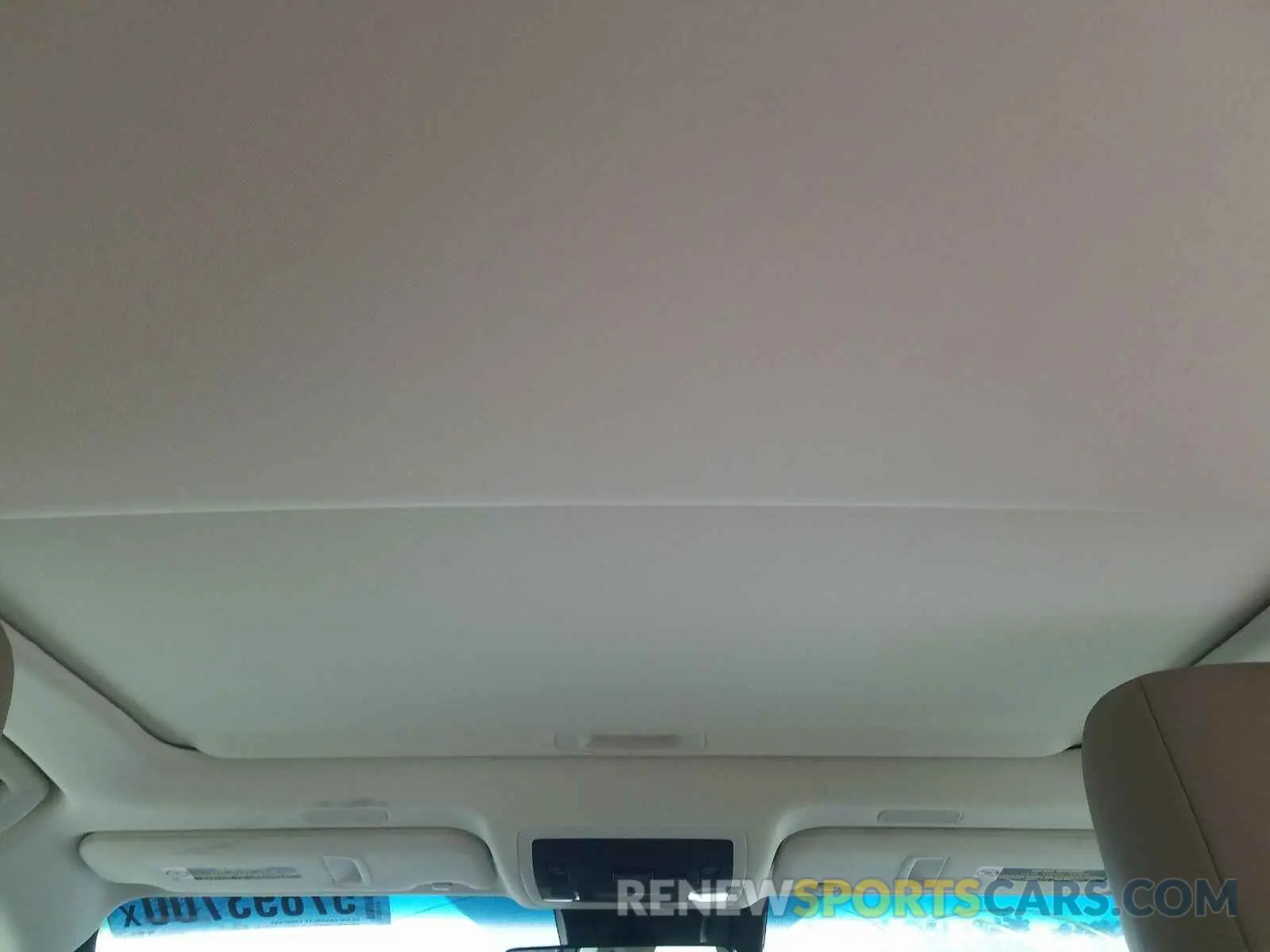 9 Photograph of a damaged car 58ABZ1B10KU004172 LEXUS ES350 2019
