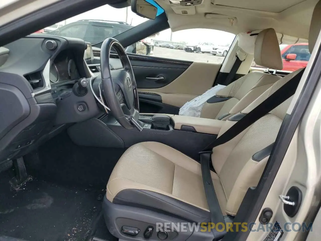 7 Photograph of a damaged car 58ABZ1B10KU020498 LEXUS ES350 2019