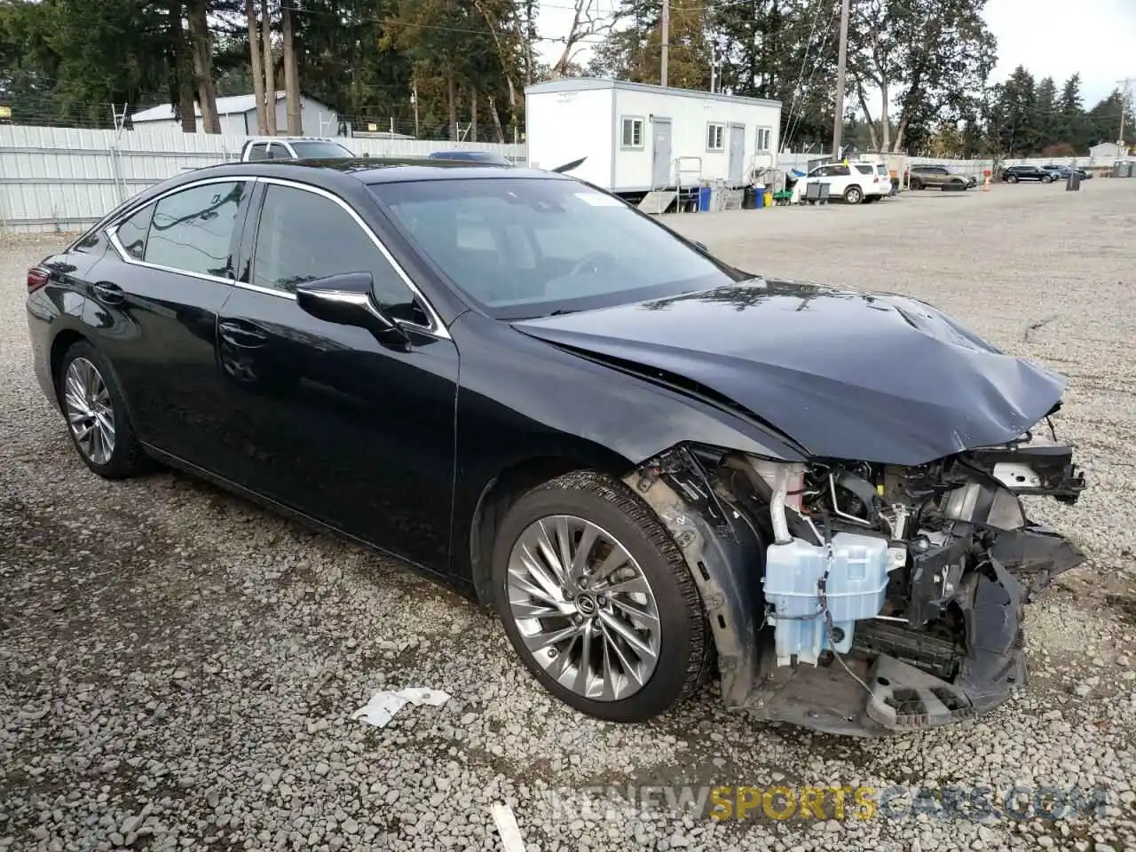 4 Photograph of a damaged car 58ABZ1B10KU023756 LEXUS ES350 2019