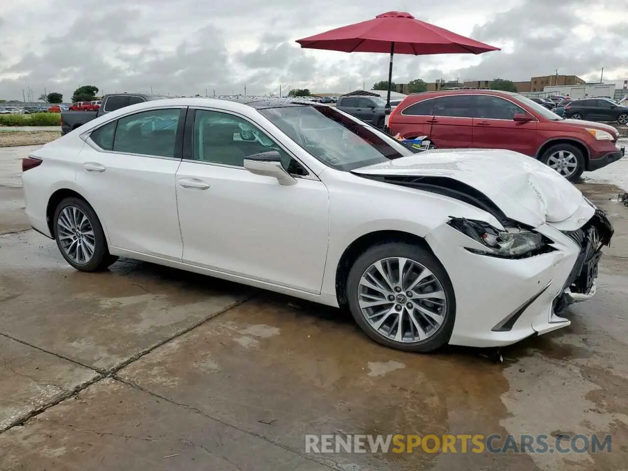 4 Photograph of a damaged car 58ABZ1B10KU030173 LEXUS ES350 2019