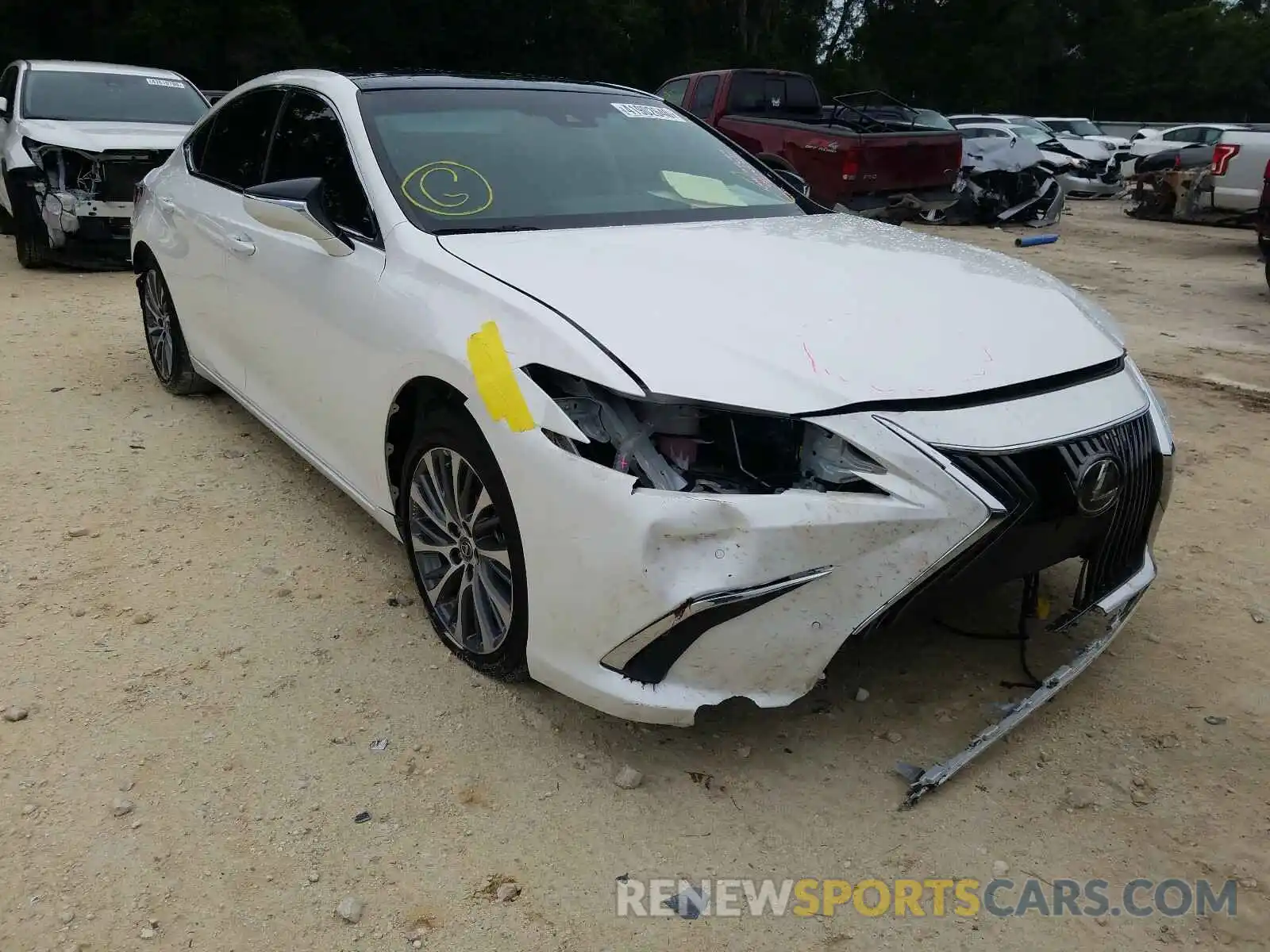 1 Photograph of a damaged car 58ABZ1B10KU031548 LEXUS ES350 2019