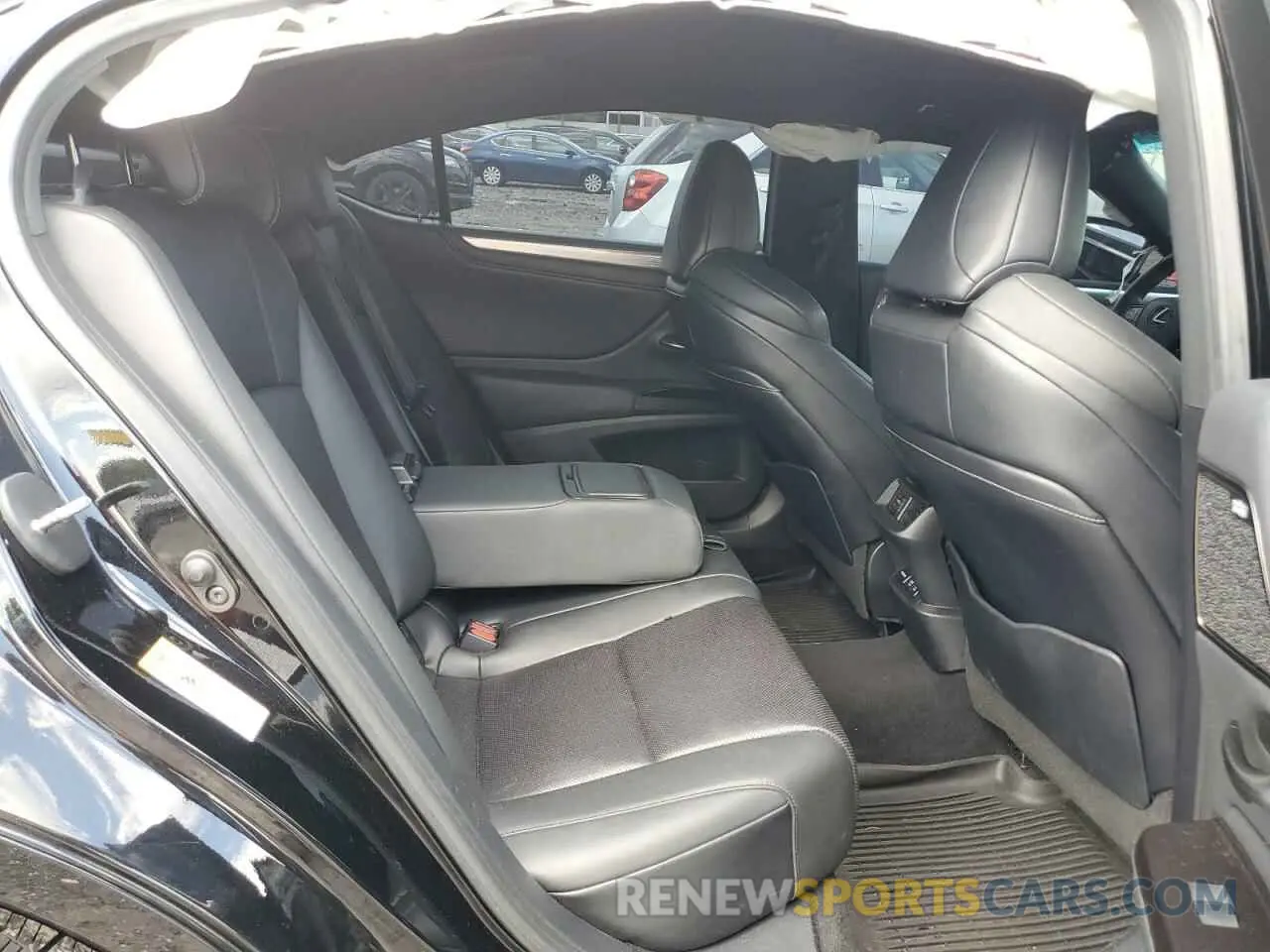 10 Photograph of a damaged car 58ABZ1B10KU038158 LEXUS ES350 2019