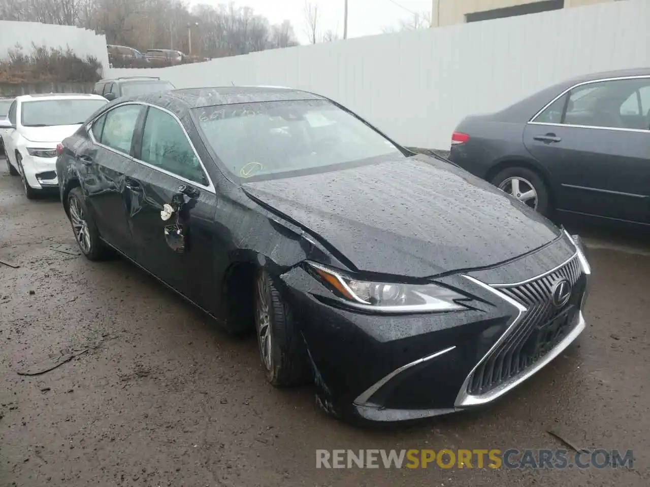 1 Photograph of a damaged car 58ABZ1B10KU039651 LEXUS ES350 2019