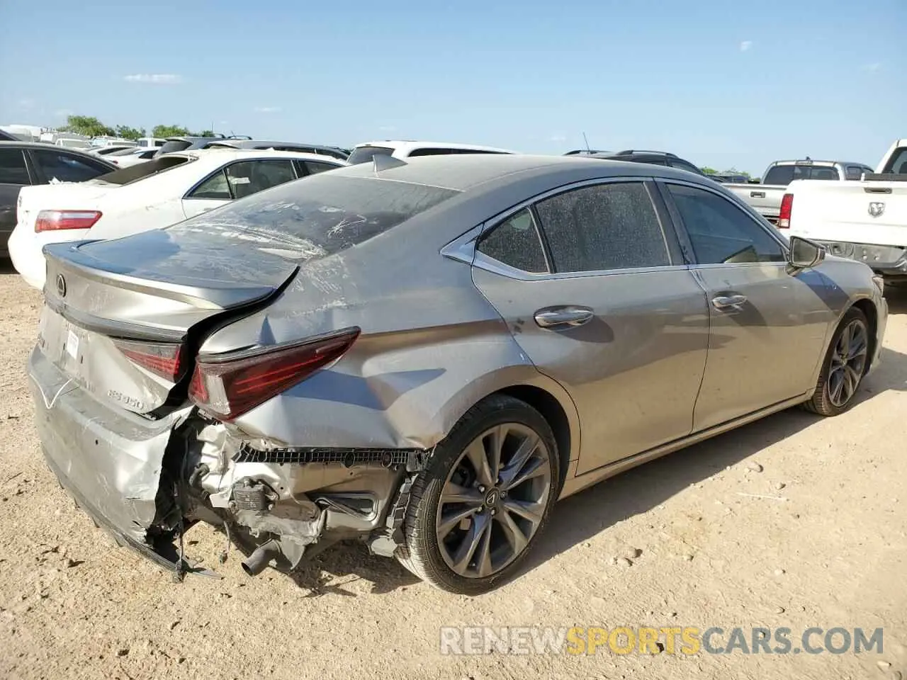 3 Photograph of a damaged car 58ABZ1B10KU043179 LEXUS ES350 2019