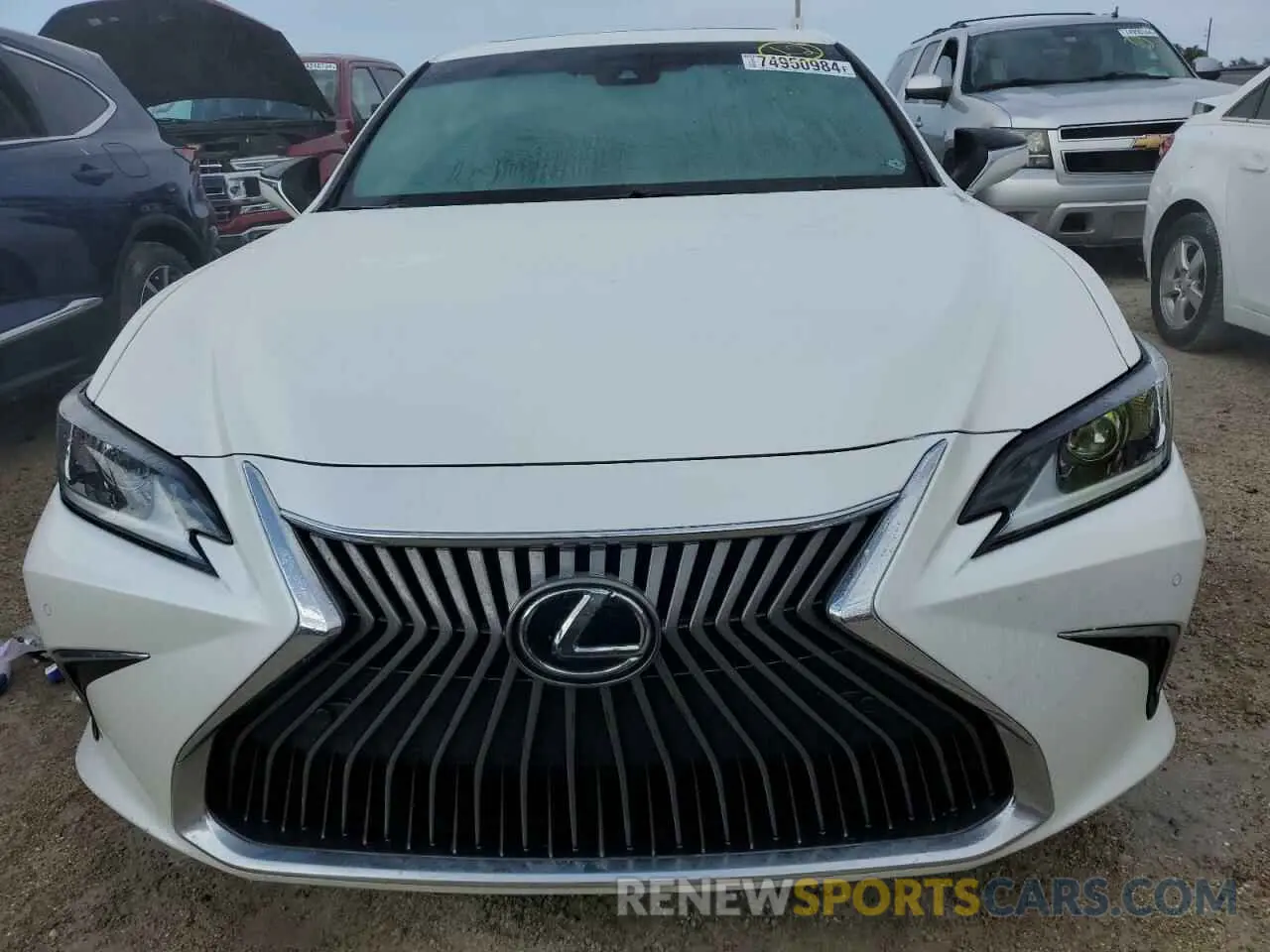 5 Photograph of a damaged car 58ABZ1B10KU047197 LEXUS ES350 2019