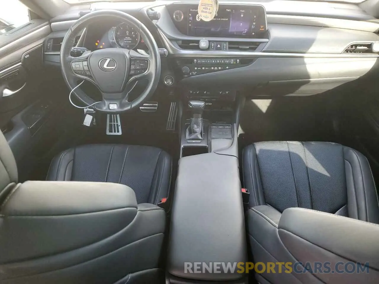 8 Photograph of a damaged car 58ABZ1B11KU005976 LEXUS ES350 2019