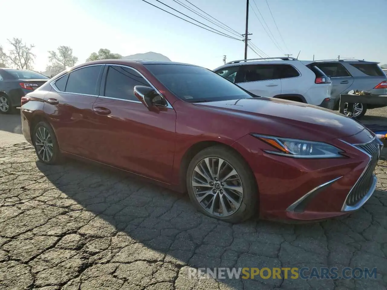 4 Photograph of a damaged car 58ABZ1B11KU008960 LEXUS ES350 2019