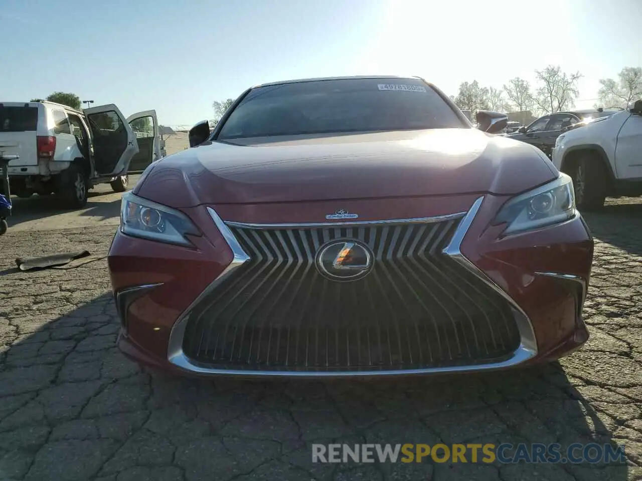 5 Photograph of a damaged car 58ABZ1B11KU008960 LEXUS ES350 2019
