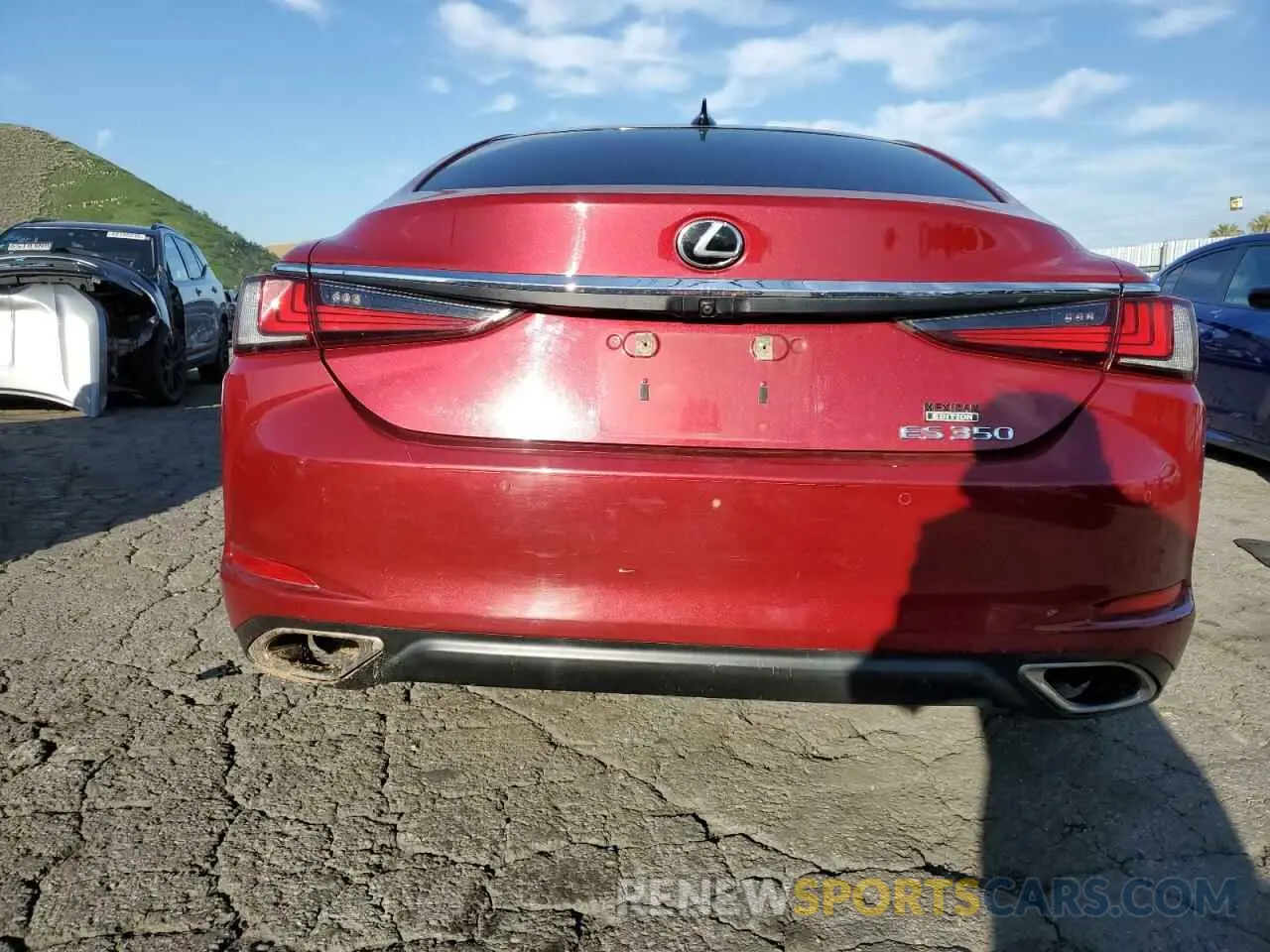 6 Photograph of a damaged car 58ABZ1B11KU008960 LEXUS ES350 2019