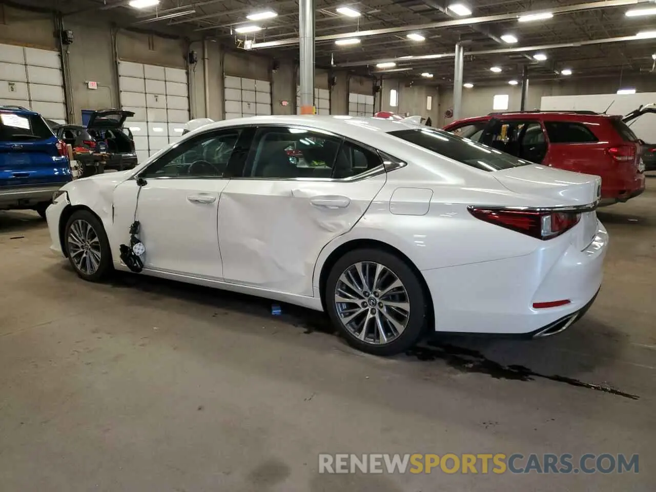 2 Photograph of a damaged car 58ABZ1B11KU025886 LEXUS ES350 2019
