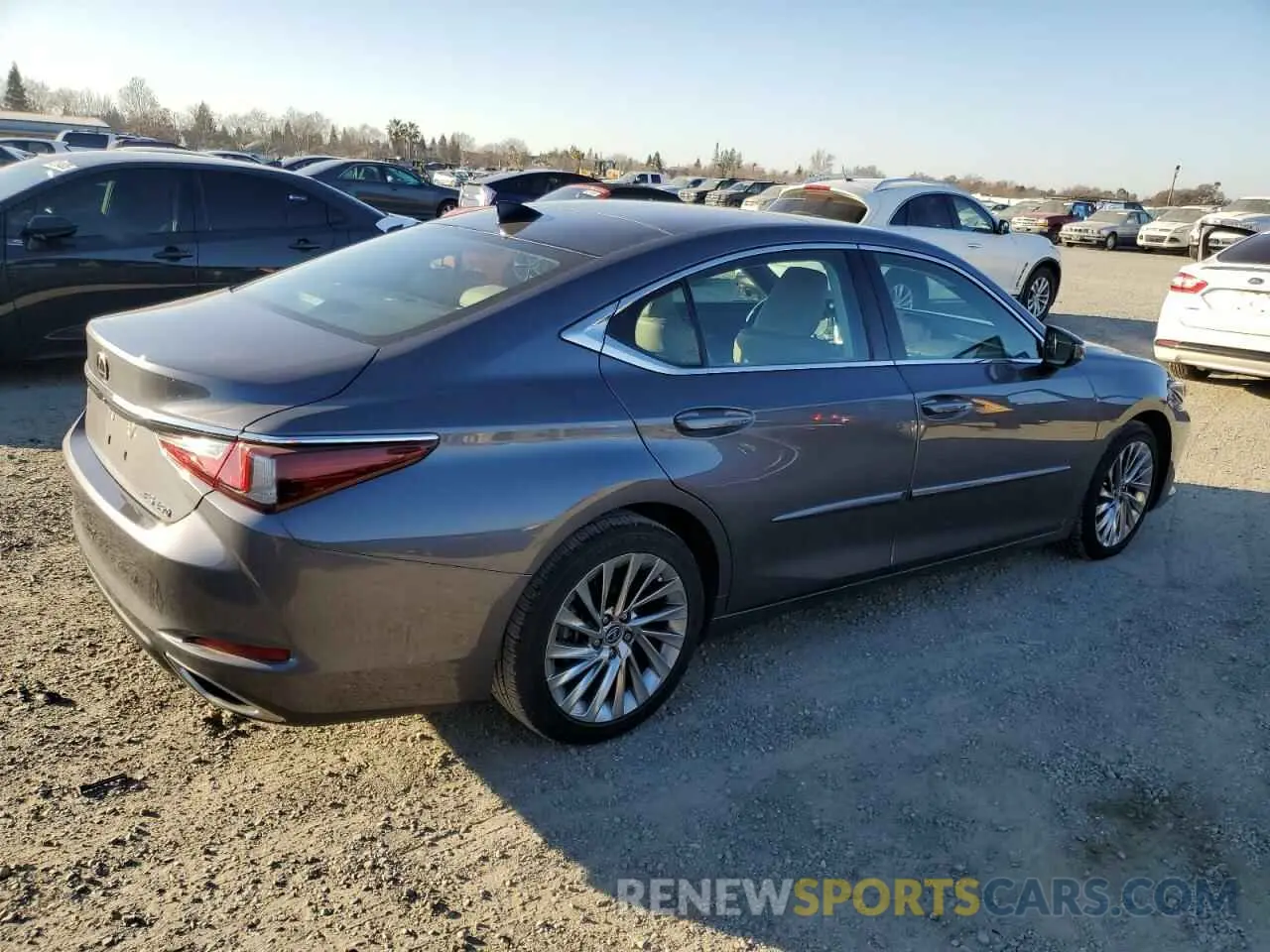 3 Photograph of a damaged car 58ABZ1B11KU042185 LEXUS ES350 2019