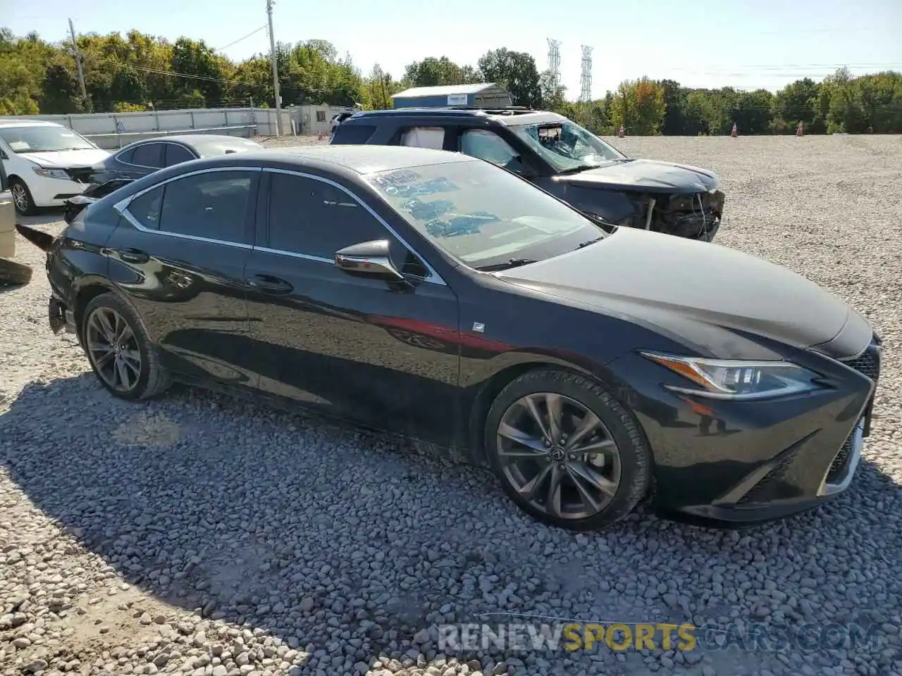 4 Photograph of a damaged car 58ABZ1B11KU046334 LEXUS ES350 2019