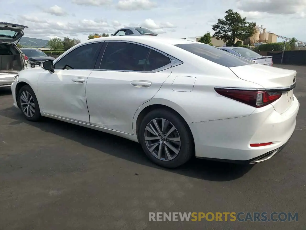 2 Photograph of a damaged car 58ABZ1B11KU047127 LEXUS ES350 2019