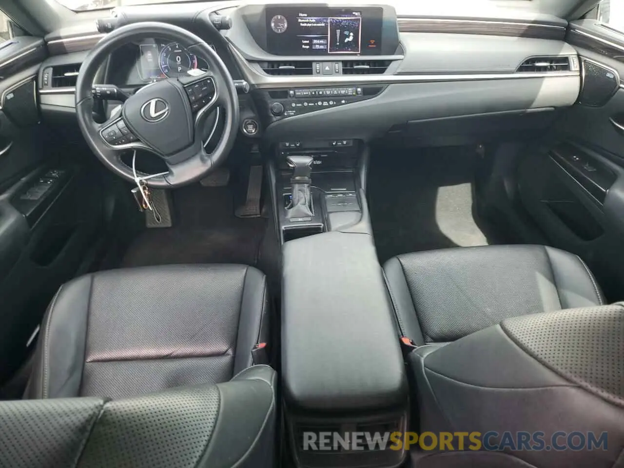 8 Photograph of a damaged car 58ABZ1B11KU047127 LEXUS ES350 2019