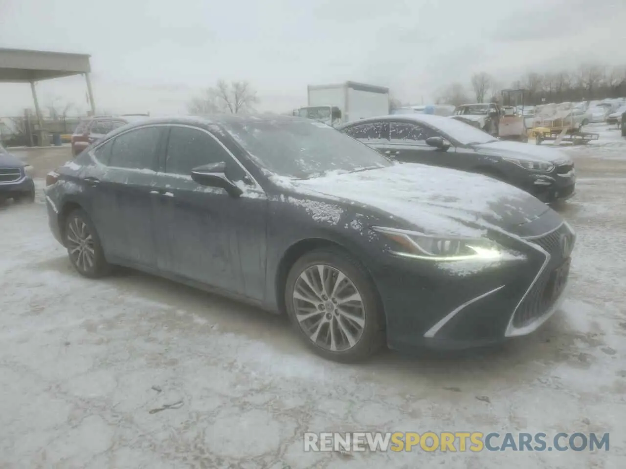 4 Photograph of a damaged car 58ABZ1B11KU049685 LEXUS ES350 2019