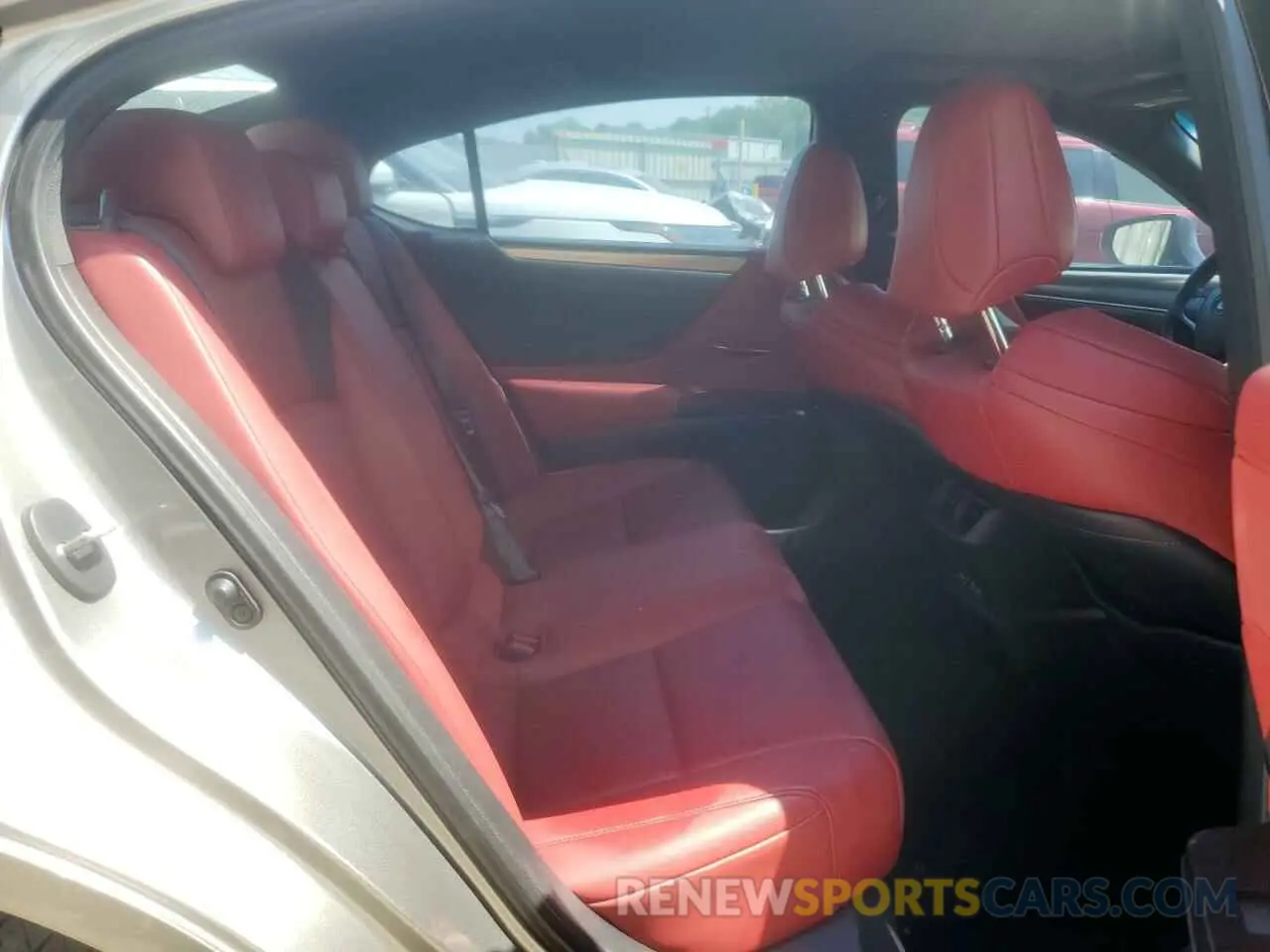 11 Photograph of a damaged car 58ABZ1B11KU051114 LEXUS ES350 2019