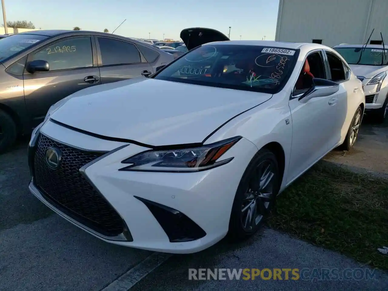 2 Photograph of a damaged car 58ABZ1B12KU001404 LEXUS ES350 2019