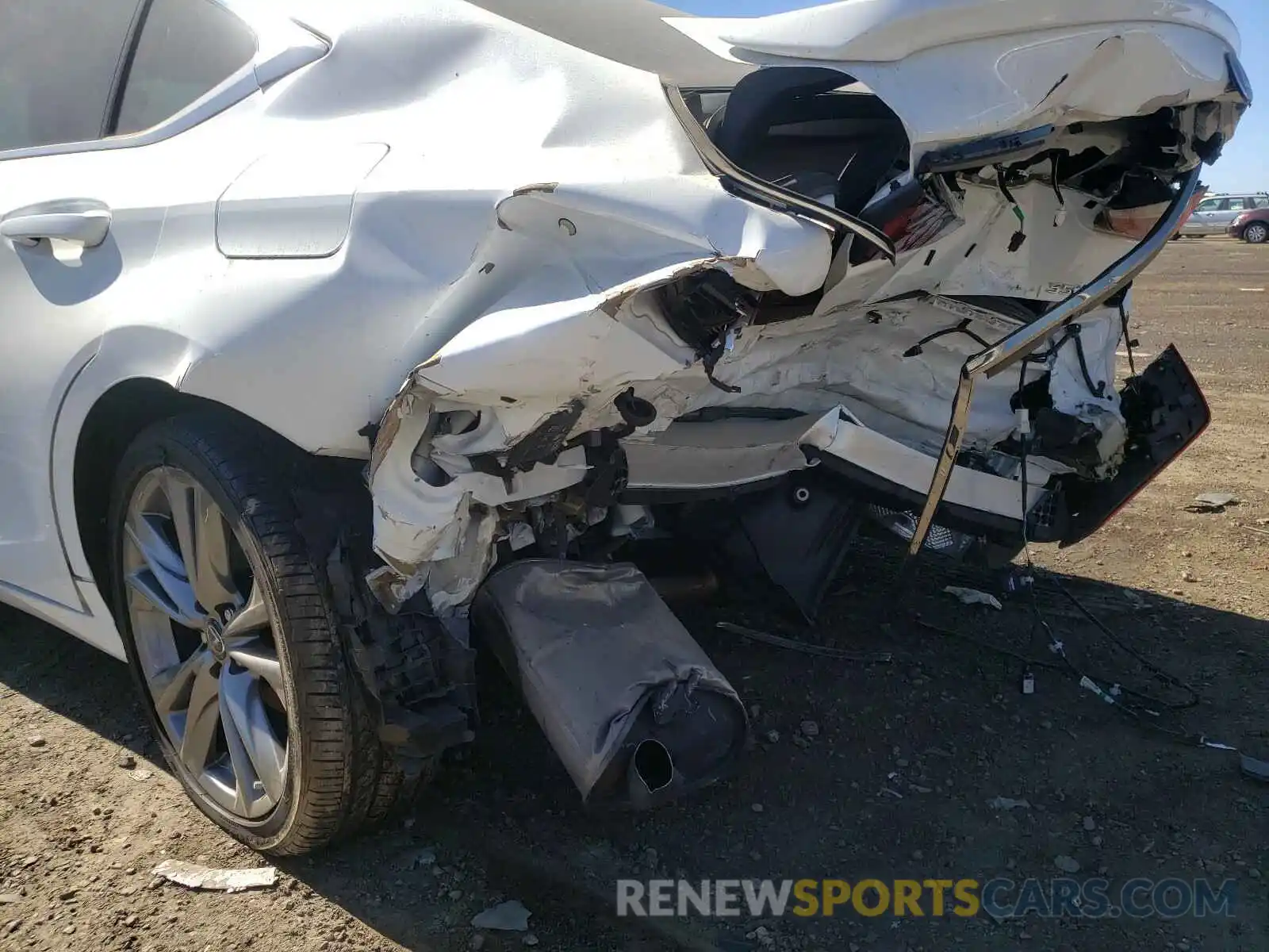 9 Photograph of a damaged car 58ABZ1B12KU003301 LEXUS ES350 2019