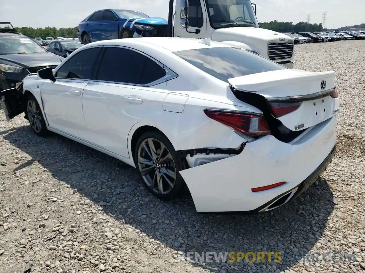 3 Photograph of a damaged car 58ABZ1B12KU003900 LEXUS ES350 2019