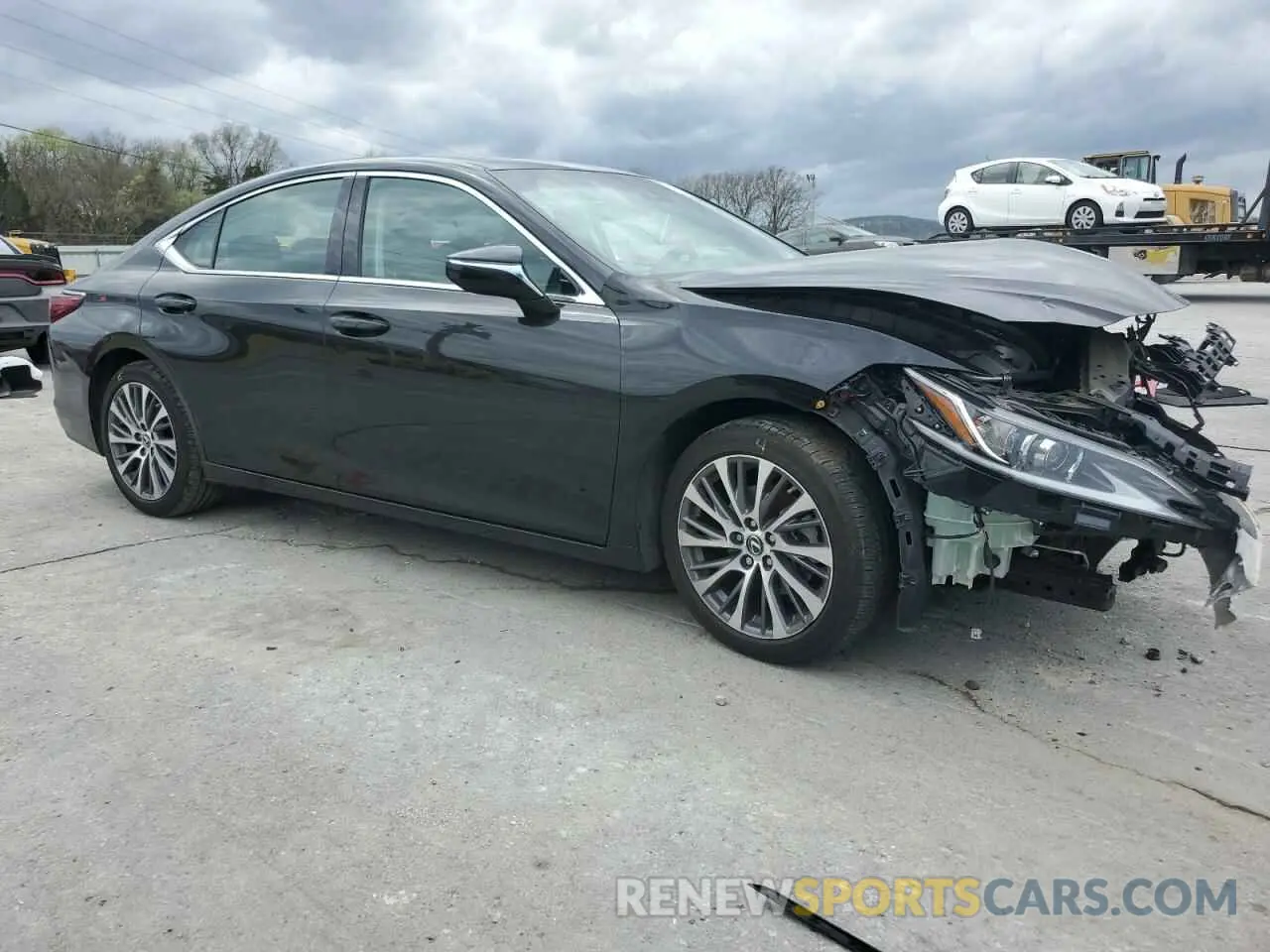 4 Photograph of a damaged car 58ABZ1B12KU007851 LEXUS ES350 2019
