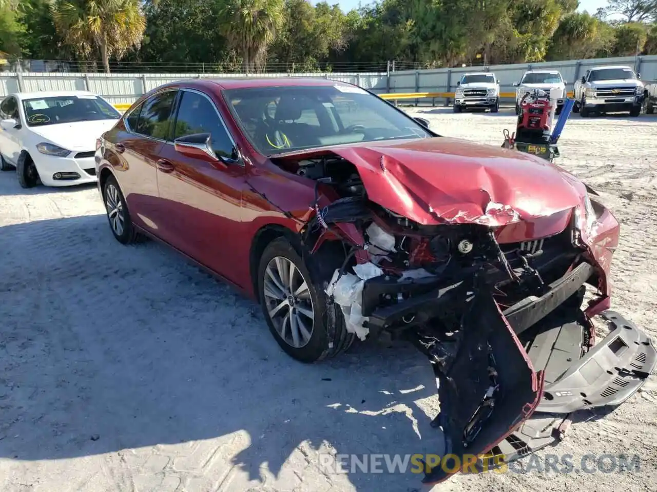 1 Photograph of a damaged car 58ABZ1B12KU009177 LEXUS ES350 2019