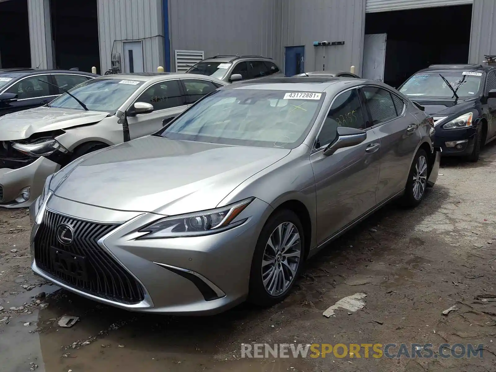 2 Photograph of a damaged car 58ABZ1B12KU028957 LEXUS ES350 2019