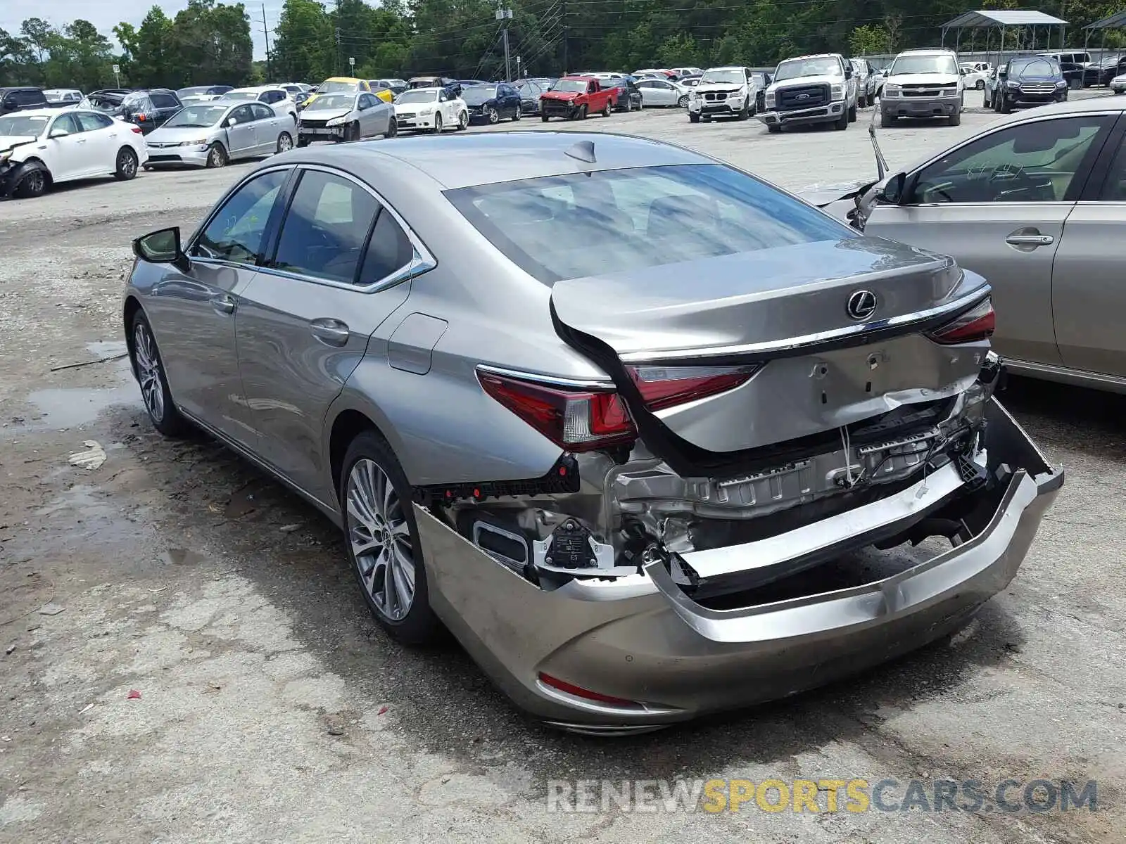 3 Photograph of a damaged car 58ABZ1B12KU028957 LEXUS ES350 2019