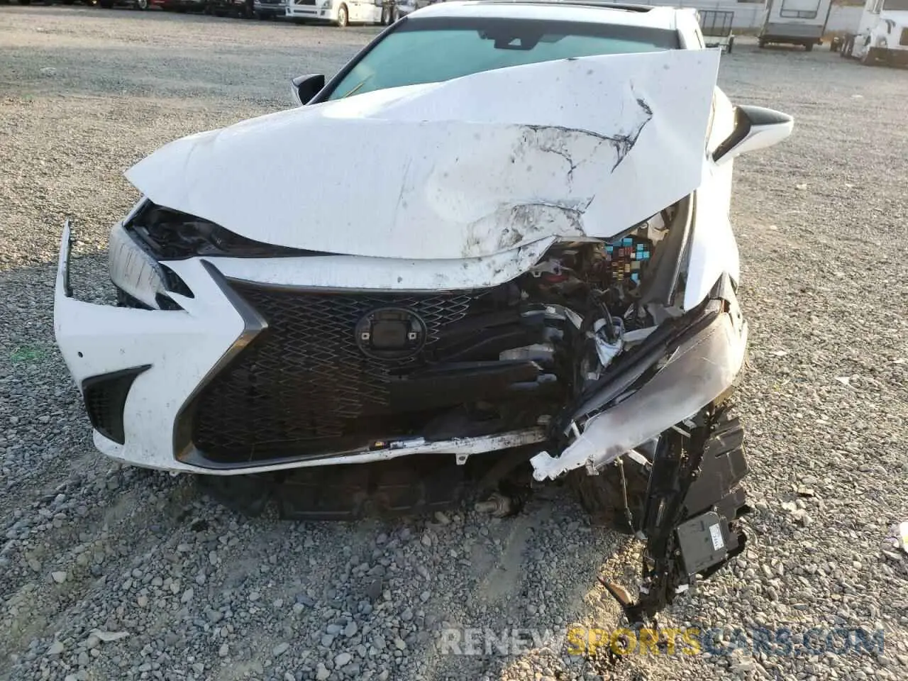 9 Photograph of a damaged car 58ABZ1B12KU029123 LEXUS ES350 2019