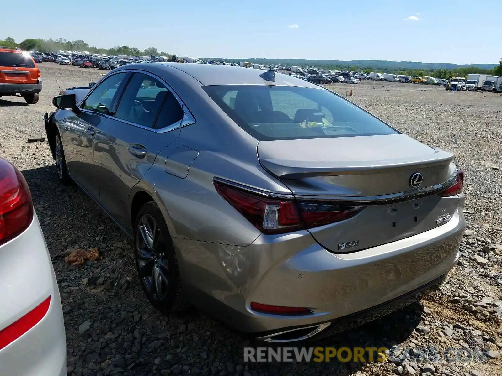 3 Photograph of a damaged car 58ABZ1B12KU033379 LEXUS ES350 2019