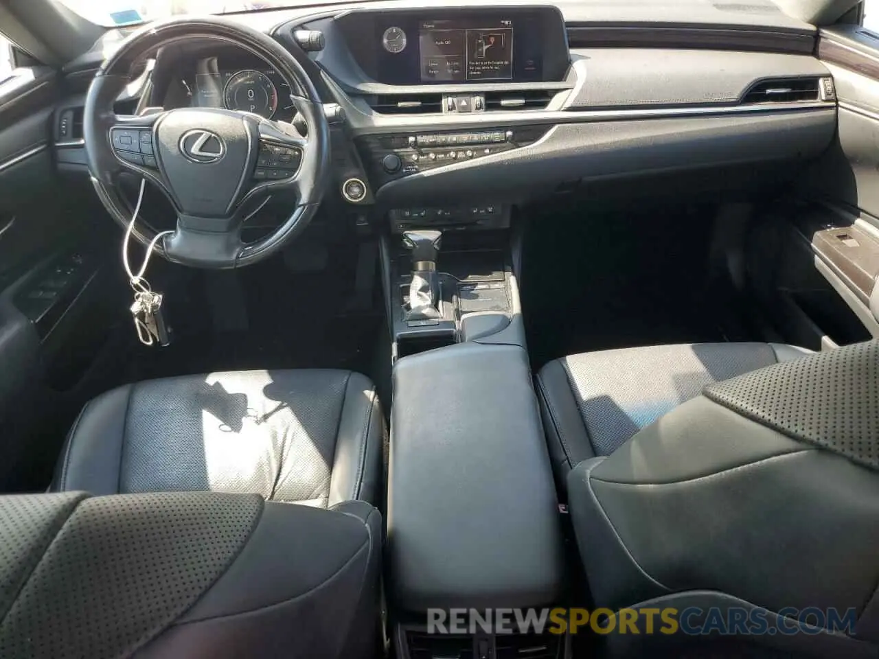 8 Photograph of a damaged car 58ABZ1B12KU040106 LEXUS ES350 2019