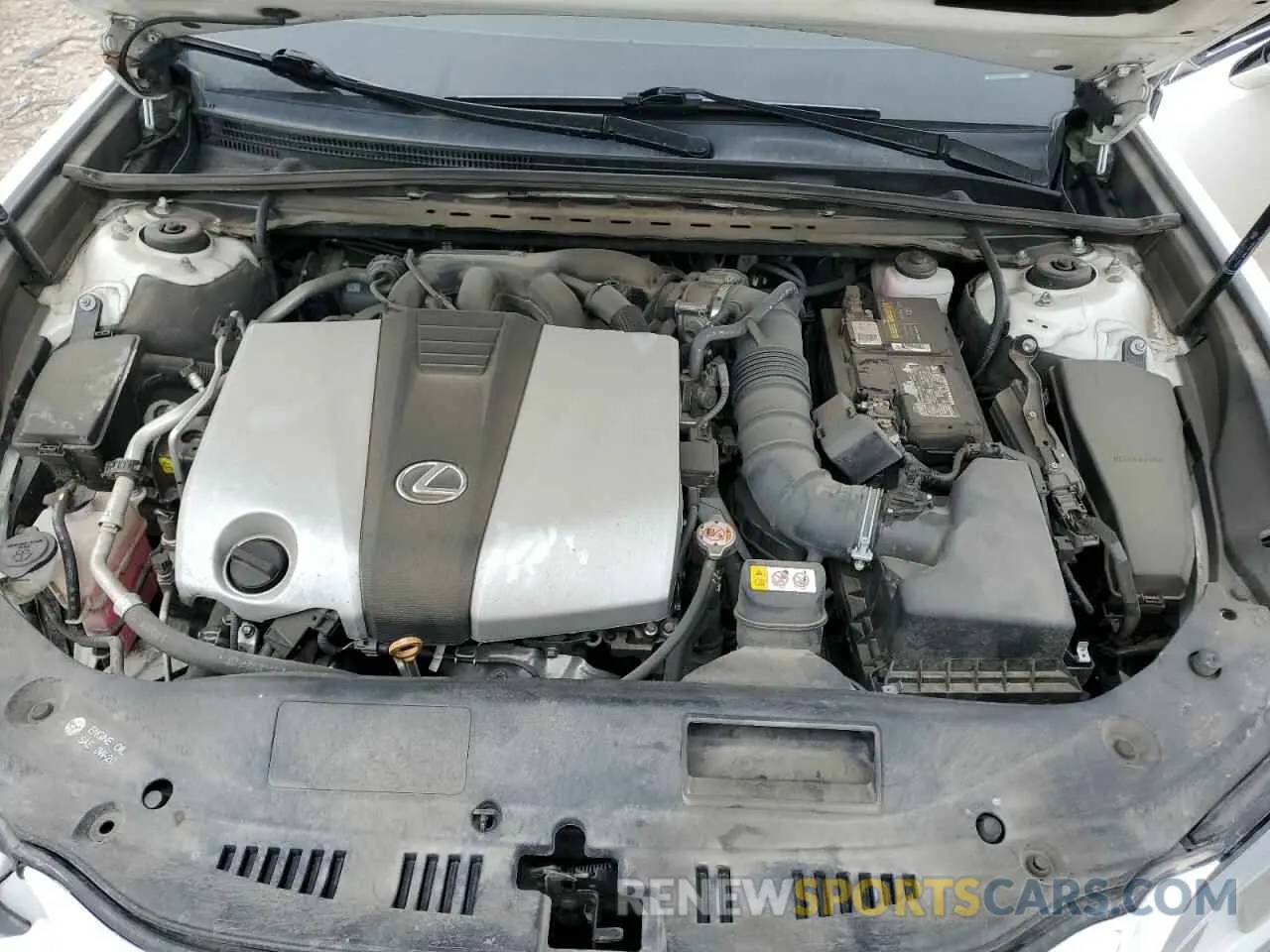 11 Photograph of a damaged car 58ABZ1B12KU041305 LEXUS ES350 2019