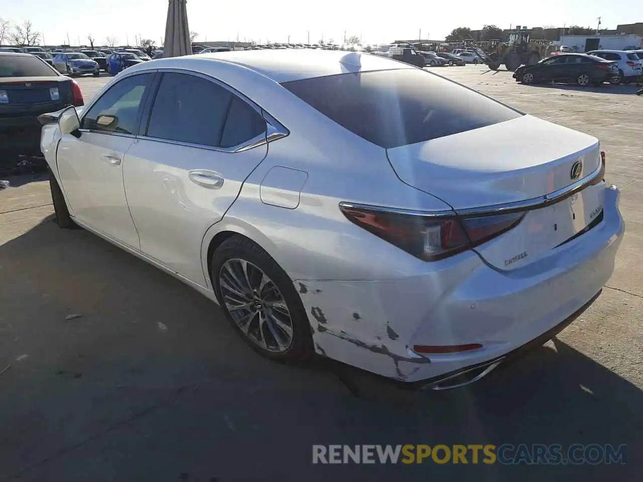 3 Photograph of a damaged car 58ABZ1B12KU046732 LEXUS ES350 2019