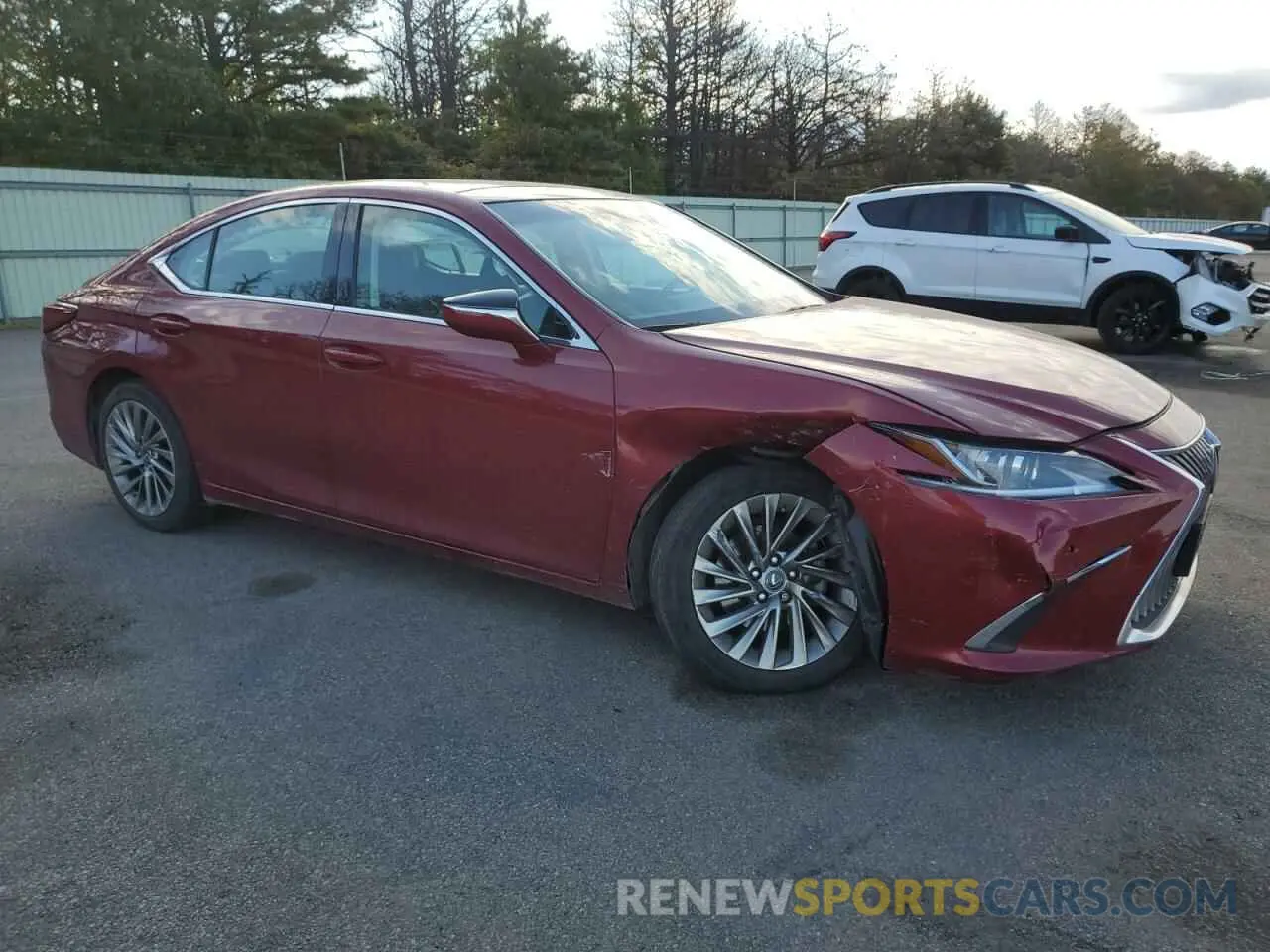4 Photograph of a damaged car 58ABZ1B13KU020494 LEXUS ES350 2019
