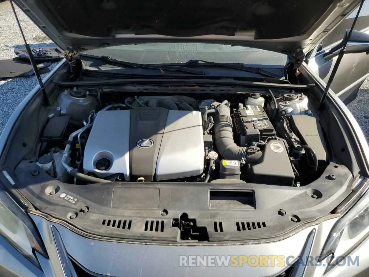 11 Photograph of a damaged car 58ABZ1B13KU020592 LEXUS ES350 2019