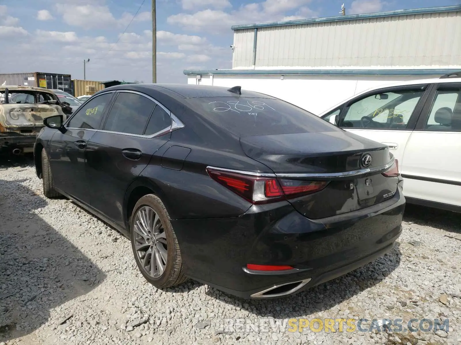 3 Photograph of a damaged car 58ABZ1B13KU032869 LEXUS ES350 2019