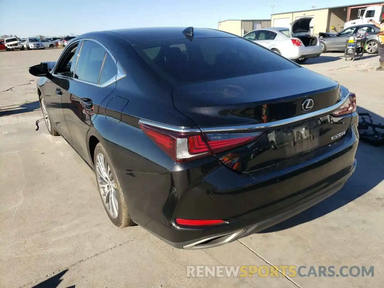 3 Photograph of a damaged car 58ABZ1B14KU013568 LEXUS ES350 2019