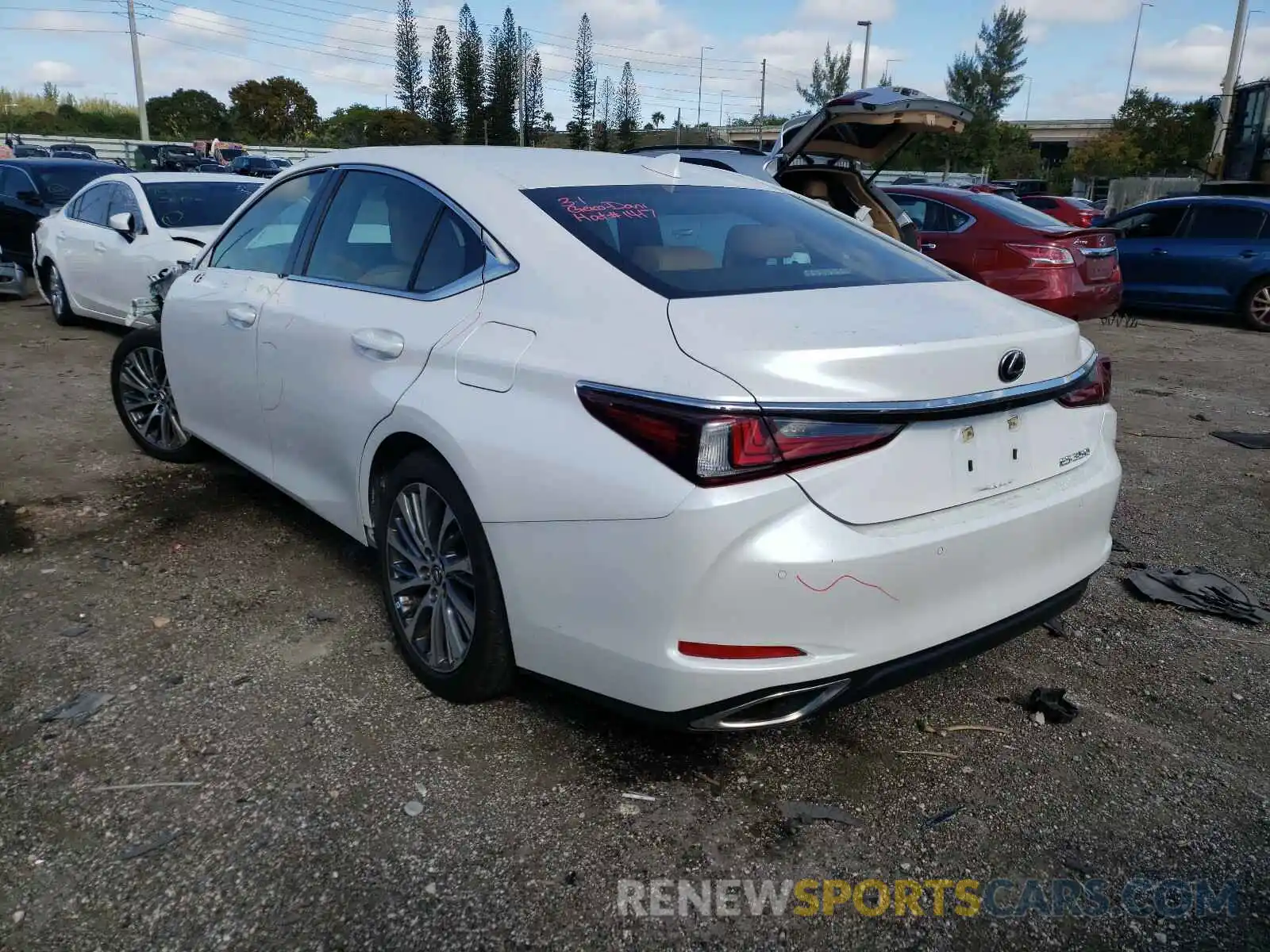 3 Photograph of a damaged car 58ABZ1B14KU023825 LEXUS ES350 2019